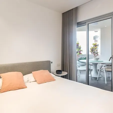 Ancor 1-1 Pool View 2b